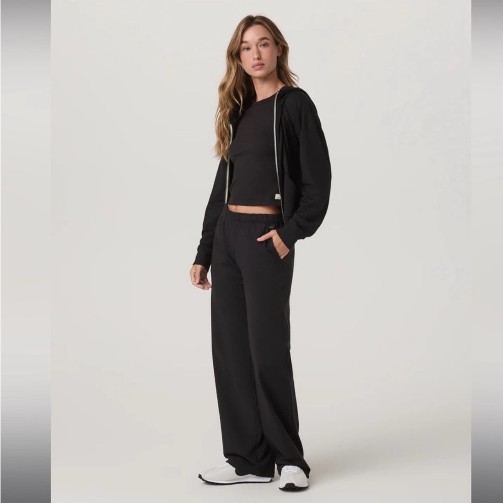 Vuori Black Modern Straight Leg Pants-Large Petite - Picture 2 of 7